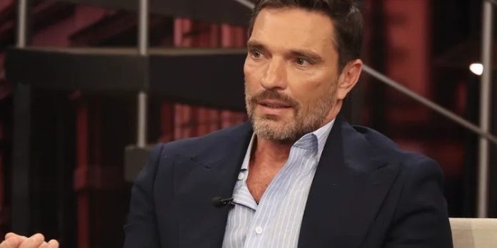 Julián Gil y Santiago Matías protagonizan fuerte enfrentamiento por “Planeta Alofoke” y Univision