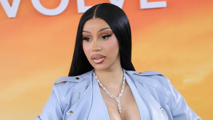 Cardi B denuncia fraude con sus tarjetas de crédito por compras de hasta 70 mil dólares