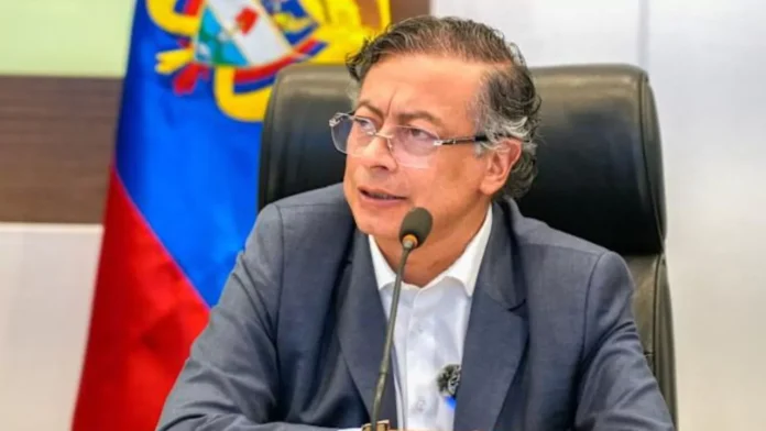 Bessent agregó que Petro «ha permitido el florecimiento de los cárteles de la droga y se ha negado a detener esta actividad».