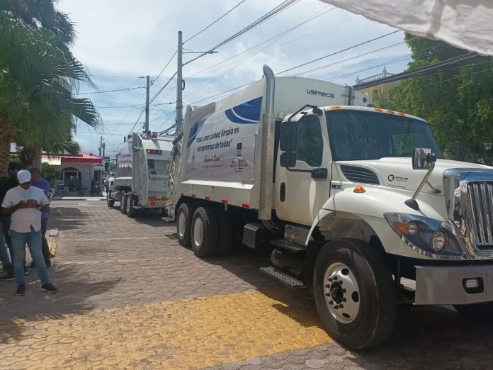 Durante el acto estuvo presente el viceministro Ronald Sánchez, en representación de bautista este dijo que otros municipios están siendo beneficiados con fondos para la compra de equipos para sus municipios o distritos municipales.