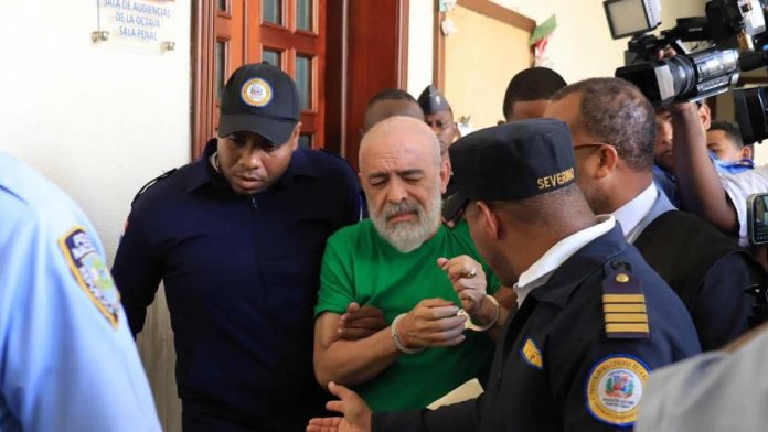 Dictan aperturan juicio de fondo contra Ángel Martínez por difamación a Milagros de Camps