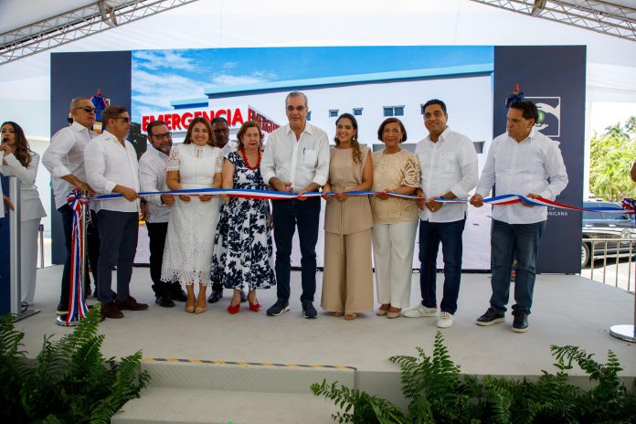 Gobierno inaugura ampliación Área de Internamiento Hospital Regional Luis Morillo King