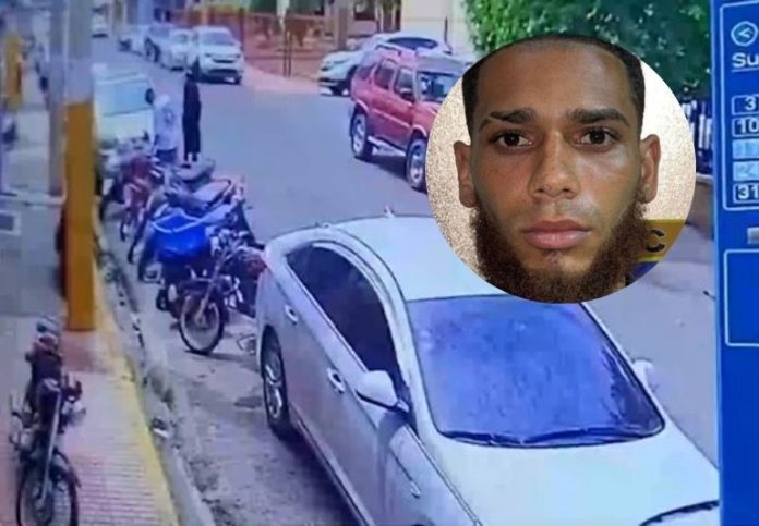 Hasta el momento, se desconocen los motivos del crimen y la identidad del responsable.