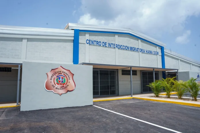Nacional haitiana detenida por Migración fallece de paro cardio-respiratorio