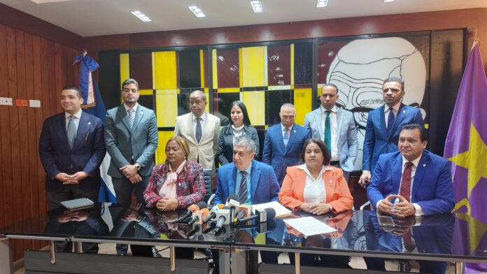 Bloque diputados del PLD advierte déficit en SENASA supera los RD$20,000 millones