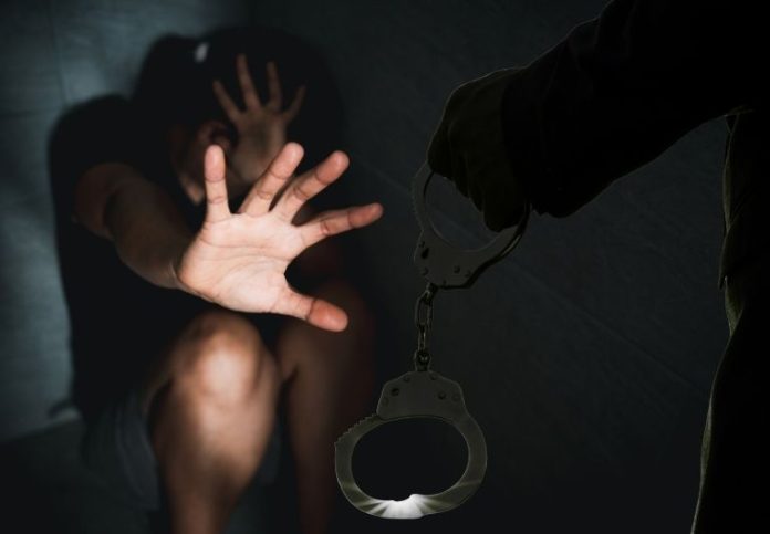 Según el expediente, el 13 de agosto los imputados habrían suministrado sustancias narcóticas a varias jóvenes, aprovechando que la víctima perdió el conocimiento para cometer el abuso sexual durante la madrugada.