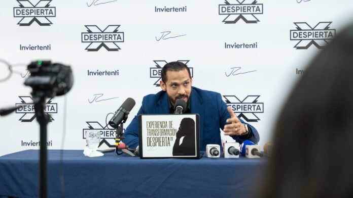“Despierta no se trata solo de motivación, sino de acción sostenida, porque el cambio real ocurre cuando dejamos de esperar y comenzamos a hacer”, afirmó el conferencista.