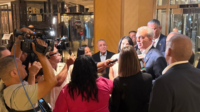 Abinader resalta potencial de tierras raras en RD durante su agenda en Nueva York