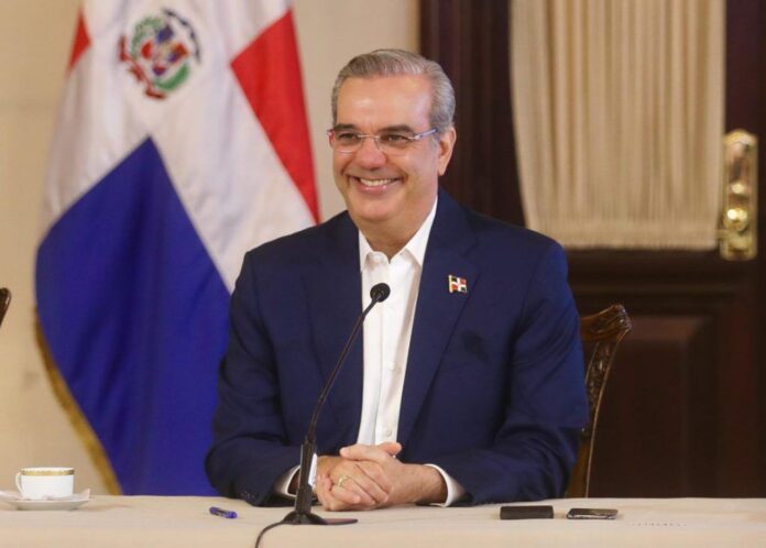 Abinader respalda “La Casa de Alofoke 2”: “Un movimiento impresionante y sin precedente”​