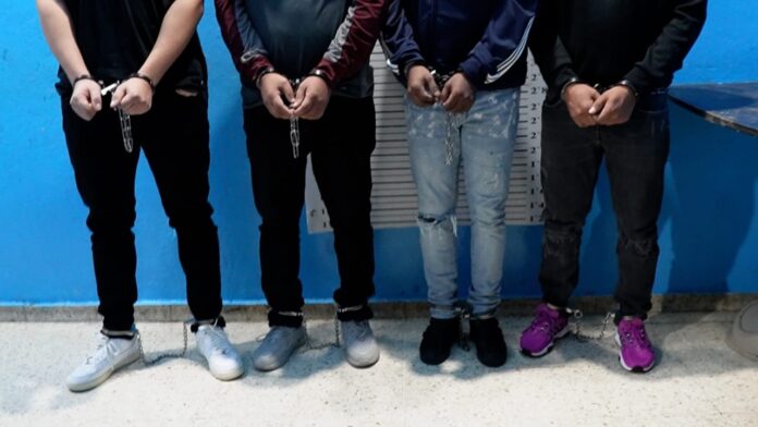 Extraditan a cuatro dominicanos acusados de fraude y lavado de activos en EE.UU.