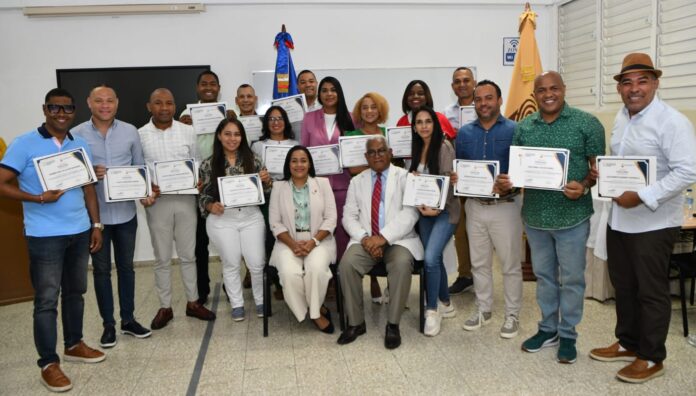 JCE-IESPEC concluye primer taller en materia de registro civil para periodistas y comunicadores en SD y Santiago