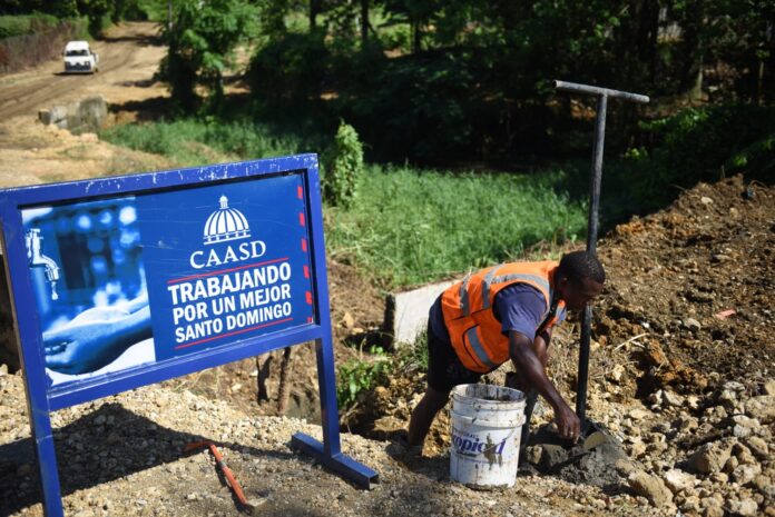 CAASD avanza en plan de optimización del agua potable en SDE con nueva obra en La Batallita