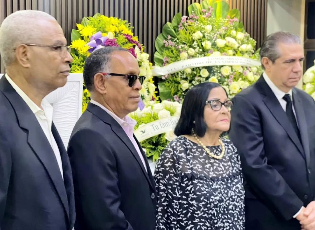 PortadaPrincipalPLD Miembros y dirigentes del PLD ofrecen el ultimo adios a Yomer Minaya mi 1