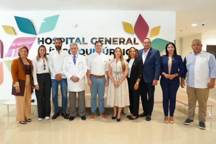 Ministro Bonilla realiza encuentro “Amigos que Suman” en Hospital Clínico-Quirúrgico Dr. José Joaquín Puello