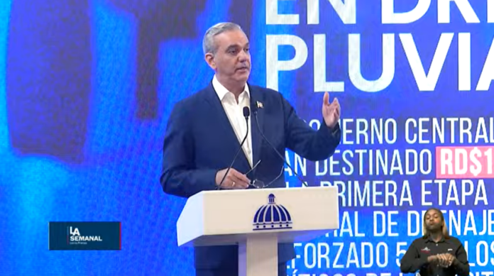 “Por eso es el éxito que nosotros tenemos en nuestro país. Sin conectividad aérea no hay éxito en turismo”, expresó el jefe de Estado.