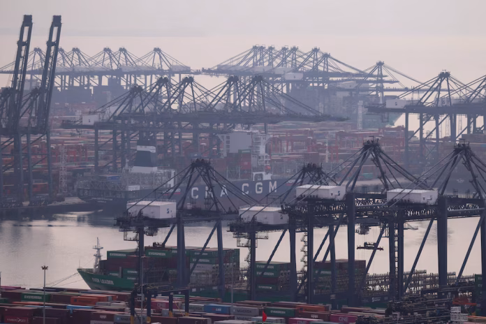 Tregua comercial: China anuncia suspenderá aranceles portuarios especiales a barcos de Estados Unidos