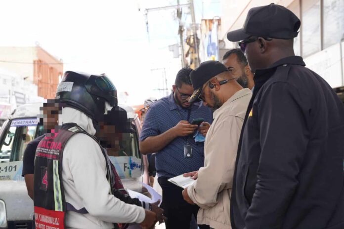 Del total, 955 personas fueron reconducidas a Haití bajo los protocolos de atención humanitaria y retorno asistido.