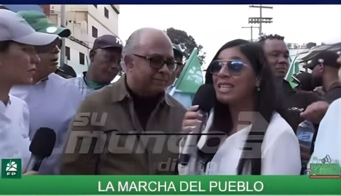 Al ser cuestionado sobre el ambiente previo al inicio de la marcha, el dirigente del partido verde destacó que el respaldo ciudadano supera lo previsto.