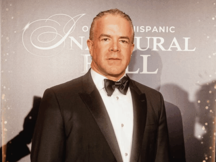 Dictan nueva orden de arresto en México contra Raúl Rocha Cantú, copropietario de Miss Universe