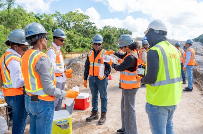 Comunidades de Sánchez Ramírez participan en jornada 56 del Monitoreo Ambiental de Barrick Pueblo Viejo