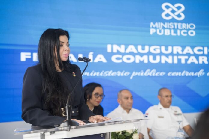 Durante el acto, Reynoso destacó que la apertura responde a una demanda histórica de la comunidad. “Haina es un municipio trabajador, vital para el desarrollo industrial del país, y merece un Ministerio Público cercano, accesible, honesto y eficiente”, afirmó.