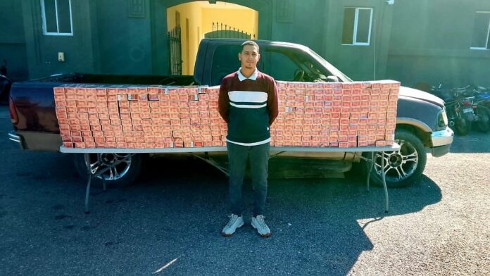 Según informó el ERD, la camioneta, marca Ford, color rojo, placa L214513, era conducida por Javier Alejandro Castillo Castillo, quien fue detenido y será puesto a disposición del Ministerio Público para los fines legales correspondientes.