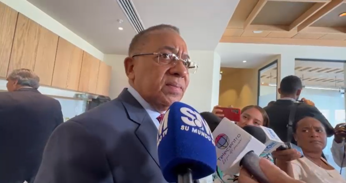 Ismael Reyes afirma que la vida política de Danilo Medina “ha concluido”