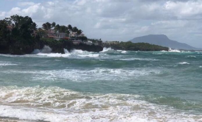 INDOMET y COE emiten alerta por condiciones marítimas peligrosas en costas del país
