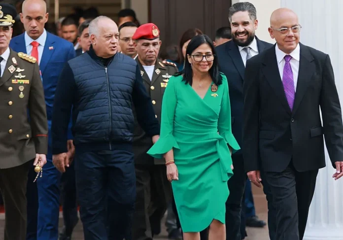 Delcy Rodríguez, una semana encargada de una Venezuela bajo la lupa de Trump