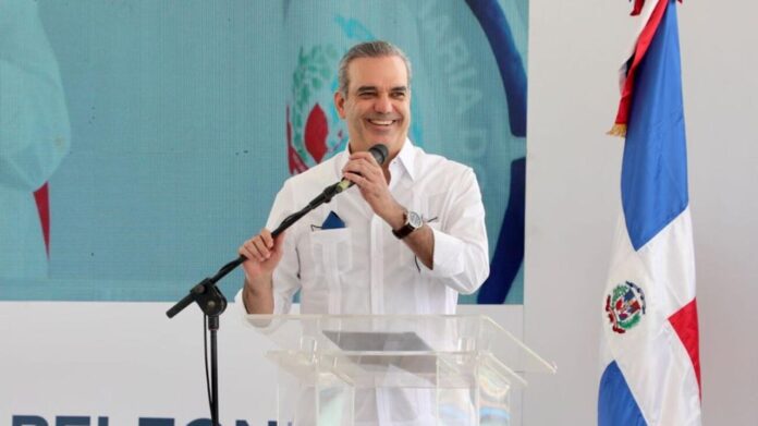 La Dirección de Prensa indicó que a partir de este viernes y durante el fin de semana, el presidente Abinader retomará de manera gradual su agenda oficial, reincorporándose a los compromisos previamente programados.