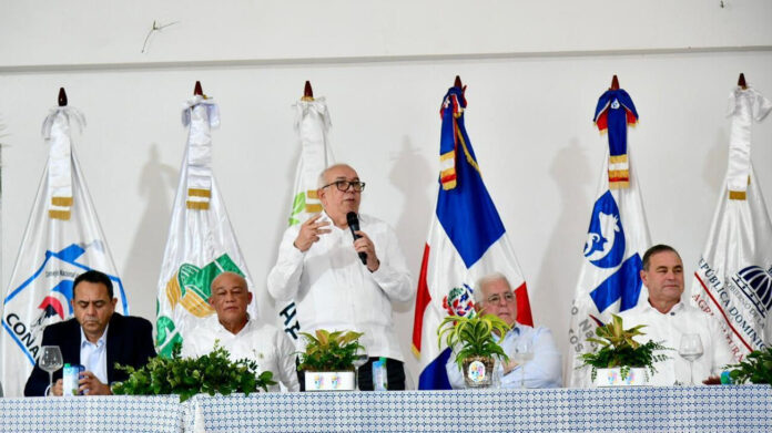 Durán trató el tema durante la rueda de prensa realizada para anunciar la muestra agropecuaria, celebrada en la sede de la Feria Ganadera.