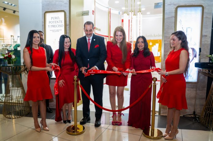 Señaló que la marca representa uno de los pilares más importantes dentro del portafolio de la compañía, siendo símbolo de prestigio, innovación y confianza para generaciones de mujeres dominicanas.