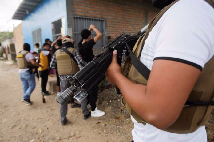 Más de 300 mil hogares hondureños son víctimas de extorsión, según informe de ONG