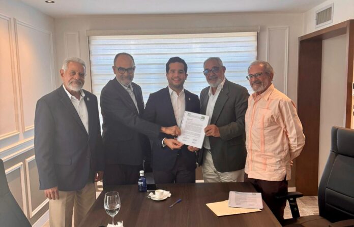 Fuerza del Pueblo advierte riesgos de privatización en proyecto de Ley de Agua