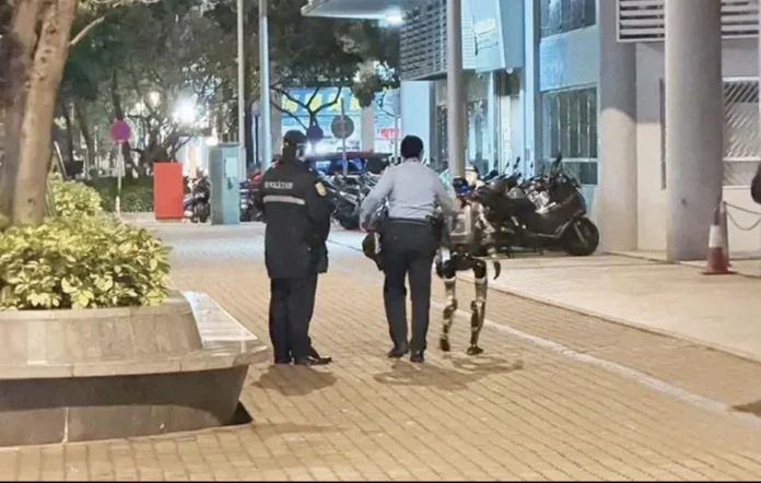 'Arrestan' a robot humanoide por acosar a una mujer