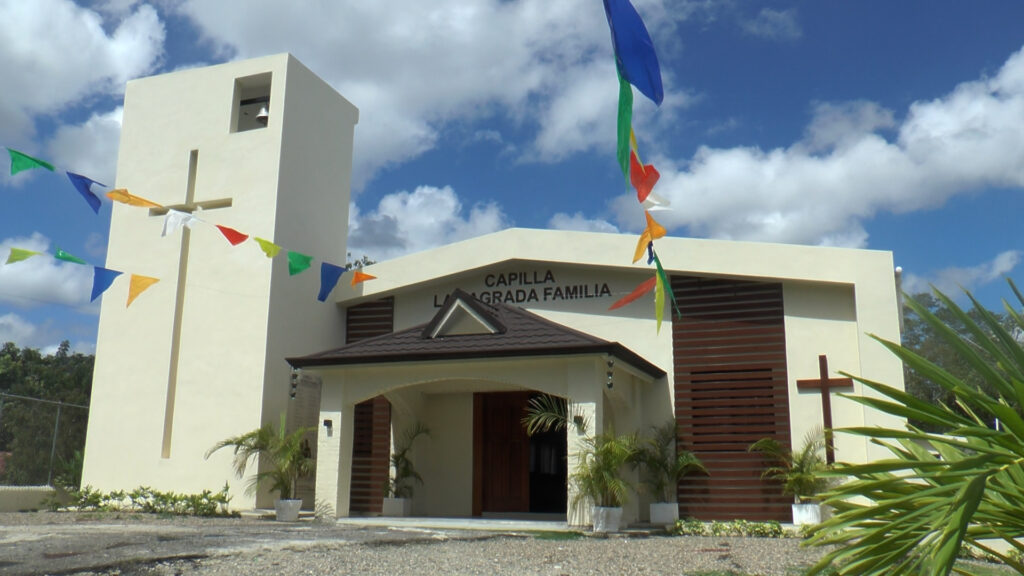 Nueva Iglesia La Gran Familia en Los Ranchos de Babosico