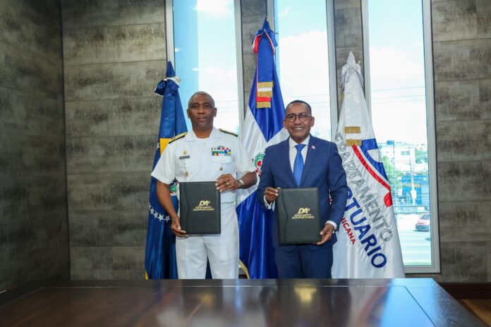 Departamento Aeroportuario y Armada firman acuerdo para reforzar seguridad en aeropuertos y helipuertos