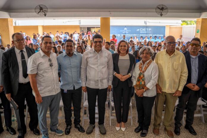 Santo Domingo Este realiza primeras olimpiadas municipales de Lengua Española y Matemática