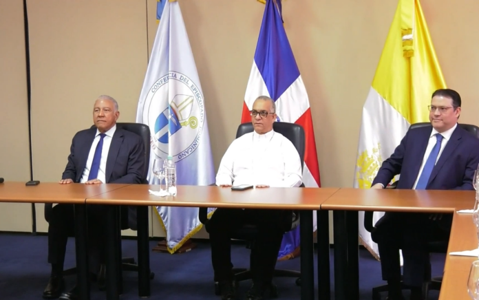 Gobierno se reúne con el Episcopado para abordar impacto de crisis internacional