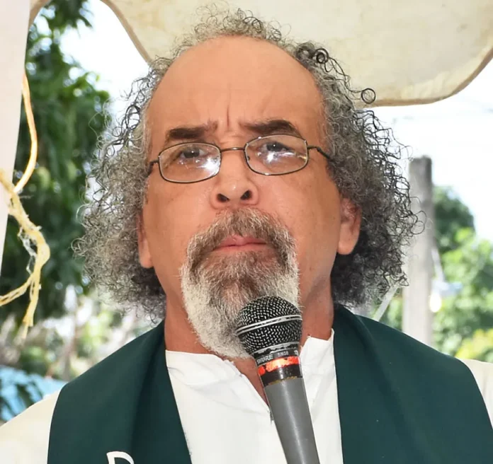 Padre Rogelio Cruz