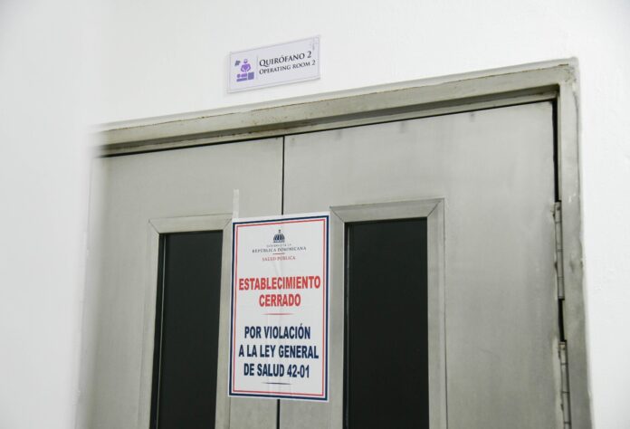 Ministerio de Salud cierra quirofanos de clínica CLEDIME por incumplimiento a la Ley General de Salud