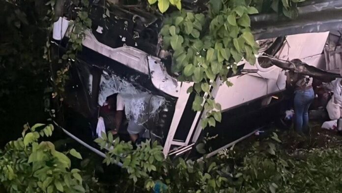 Aparatoso accidente de tránsito en la autovía del Nordeste deja 36 heridos