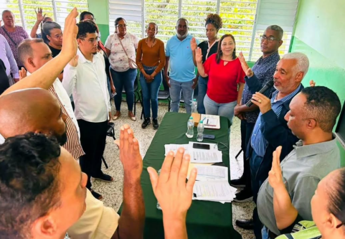 Corriente magisterial Eugenio María de Hostos juramenta equipos en varios municipios de Santo Domingo