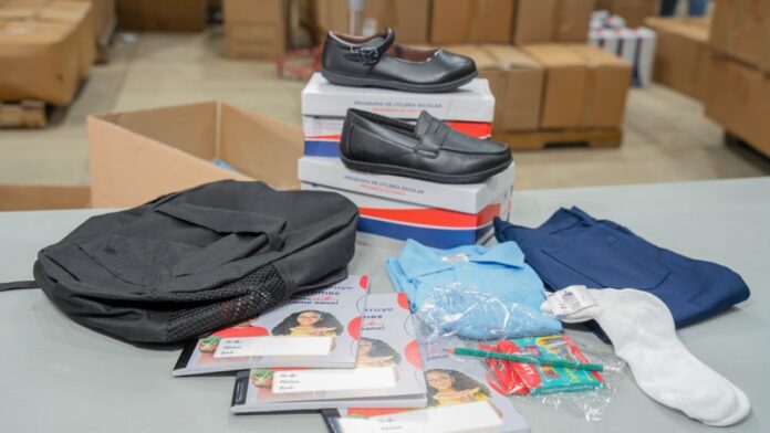 INABIE inicia entrega de utilería escolar para más de 1.8 millones de estudiantes