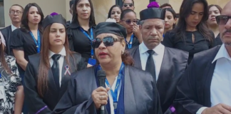 Jueces del Palacio de Justicia de Moca exigen mejores condiciones laborales