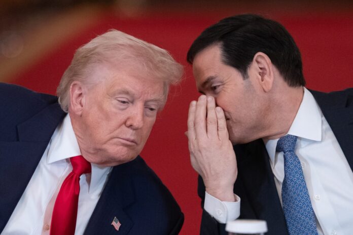 «El mes pasado China me vetó. Hoy me sancionaron. No quiero ser paranoico, pero estoy empezando a creer que no les agrado», publicó entonces Rubio en redes sociales.
