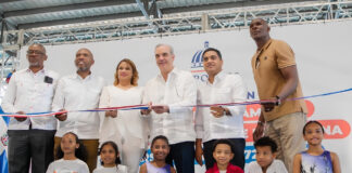 Abinader inaugura pabellones deportivos de La Romana Los remozamientos incluyen los salones de combate para boxeo, lucha, taekwondo y judo, así como oficinas de federaciones, clubes y cafetería, además de la instalación de ring de boxeo, tatamis, impermeabilización de techos, pintura general e instalaciones eléctricas.