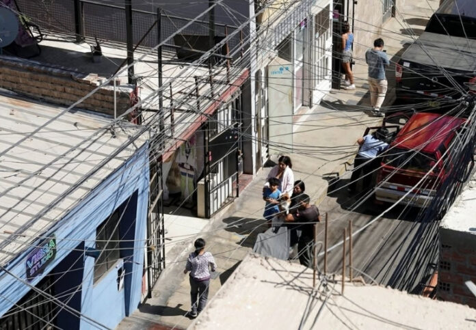 Sin embargo, Tavera ha indicado que no se han notificado daños estructurales y tampoco se espera un tsunami en la costa de Ica.