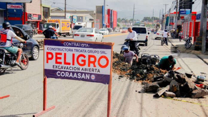 Reclamaron a las autoridades municipales y al ministerio de Obras Públicas reparar las calles de esos sectores.