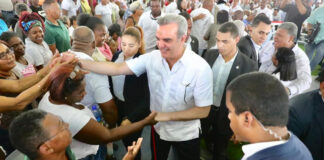 Abinader entregará títulos de propiedad, tres techados escolares y remozamiento de club Los Cachorros Abinader entregará títulos de propiedad, tres techados escolares y remozamiento de club Los Cachorros